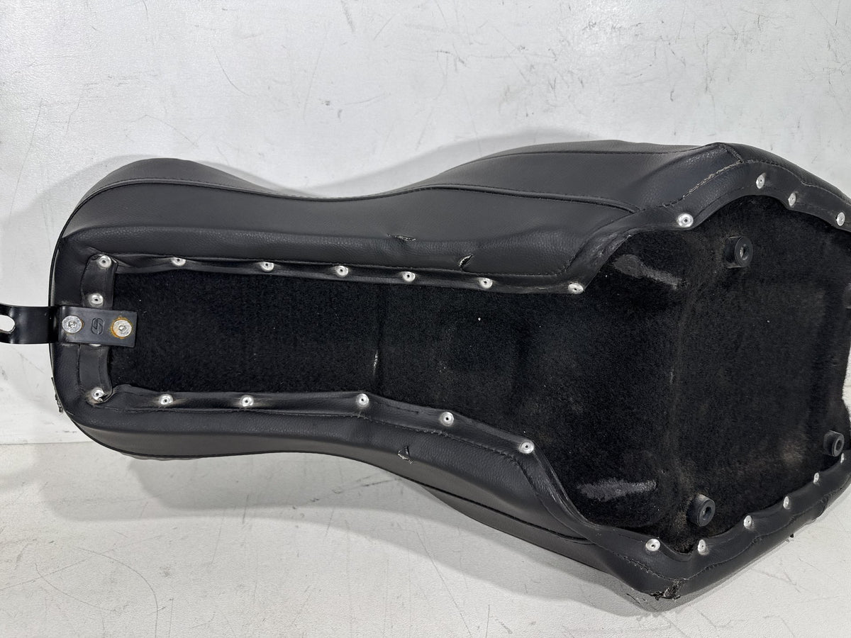 2005 Harley Dyna Wide Glide Passenger Rider Driver Seat Saddle SADDLEMAN Torn