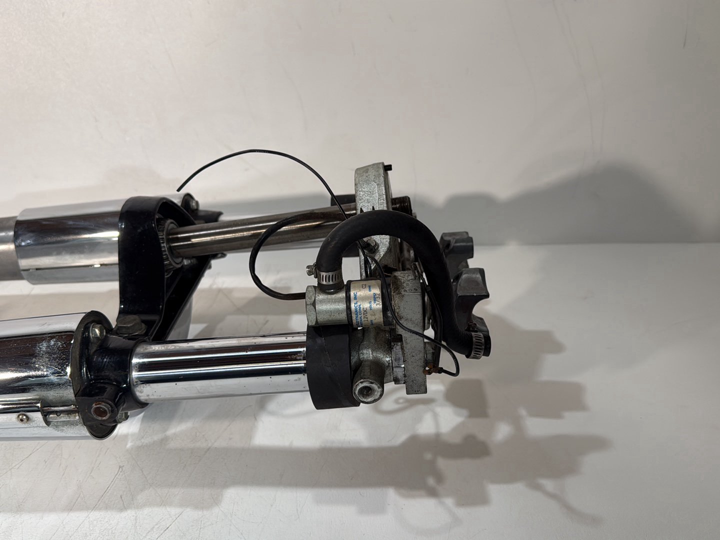 1984 - 1998 Harley-Davidson Touring Electra Glide Classic Front Triple Tree Set & LH RH Fork Legs Sliders