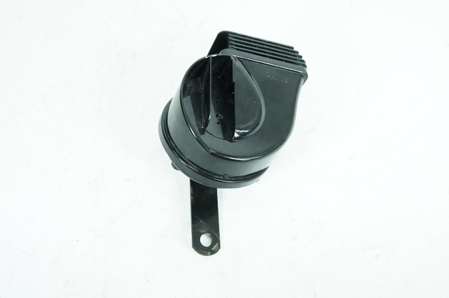2000 - 2006 Harley-Davidson Softail Heritage Classic Signal Horn Klaxon Beep 69060-90D