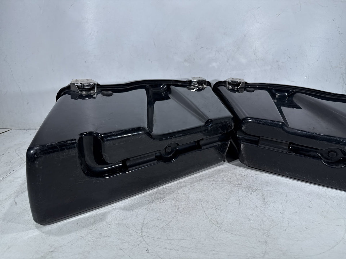 2013 Harley Street Glide Touring FLHX OEM Left Right Saddlebags Luggage NOKey