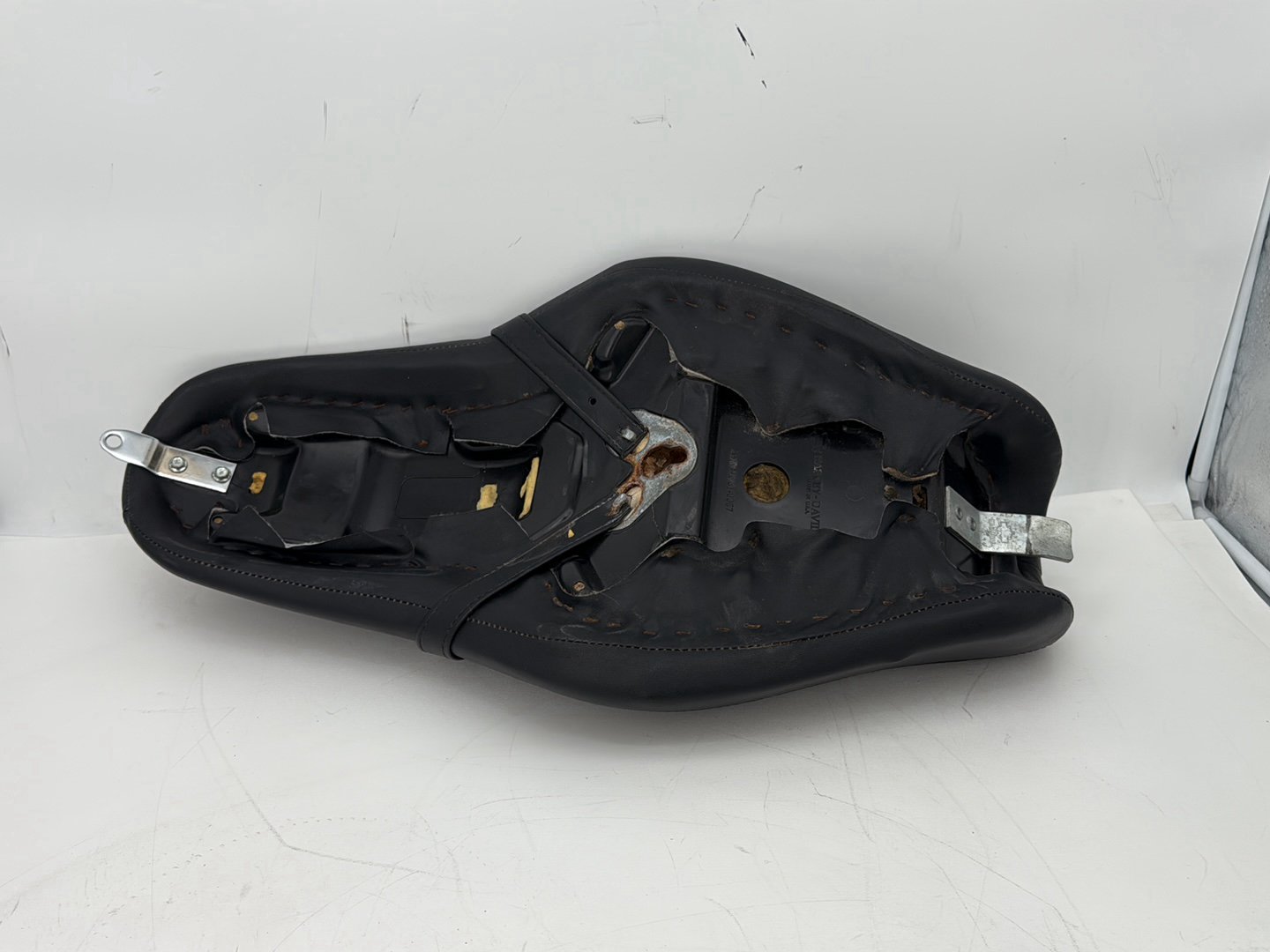 2004 - 2013 Harley-Davidson Sportster 1200 Custom Passenger Rider Driver Seat Saddle