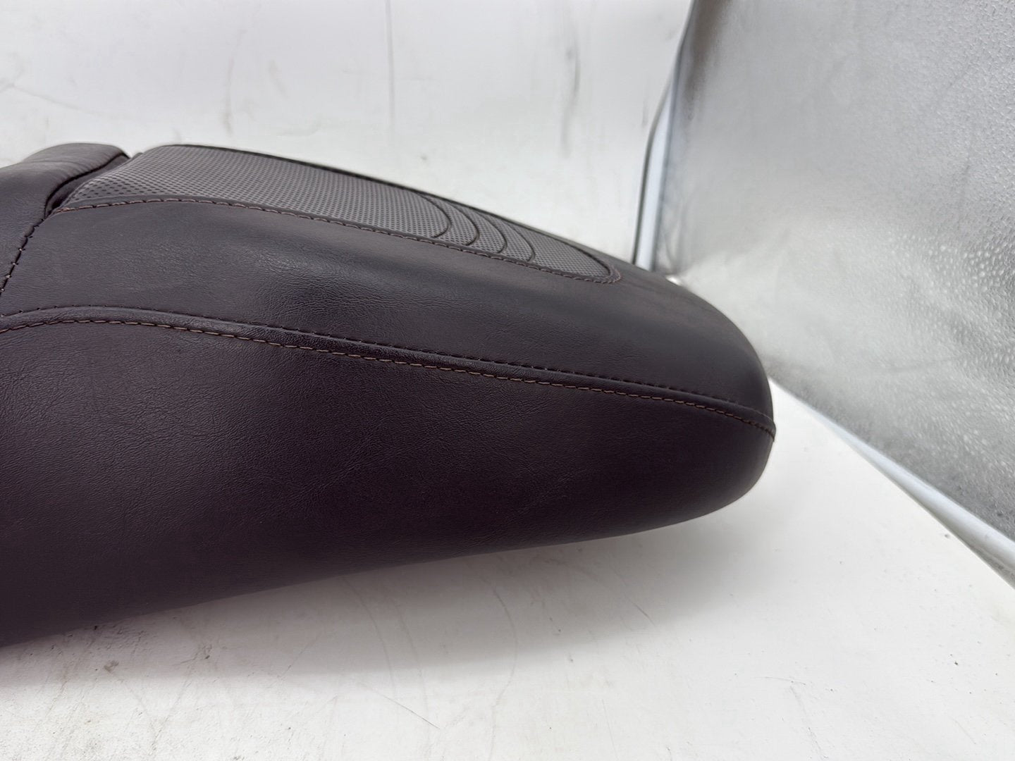 2007 Harley Street Glide Touring FLHX OEM Passenger Rider Driver Seat Saddle