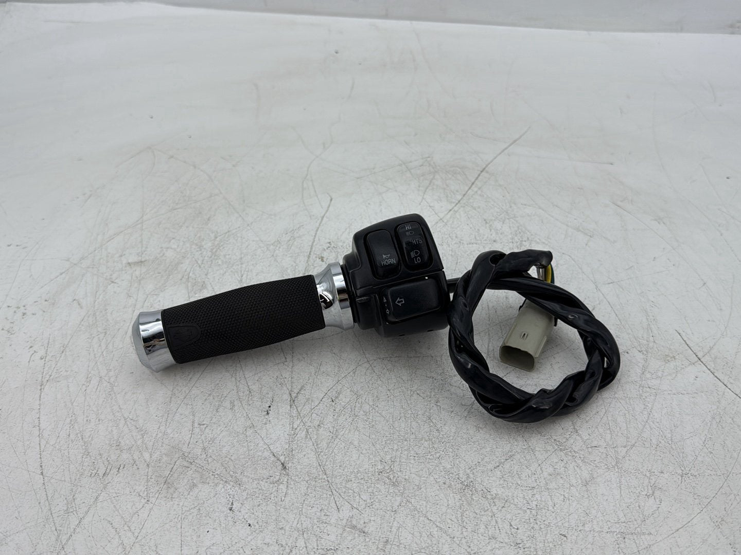 2008 Harley Dyna FXDL Low Rider Anniversary OEM Left Turn Signal Headlight Switches Controls