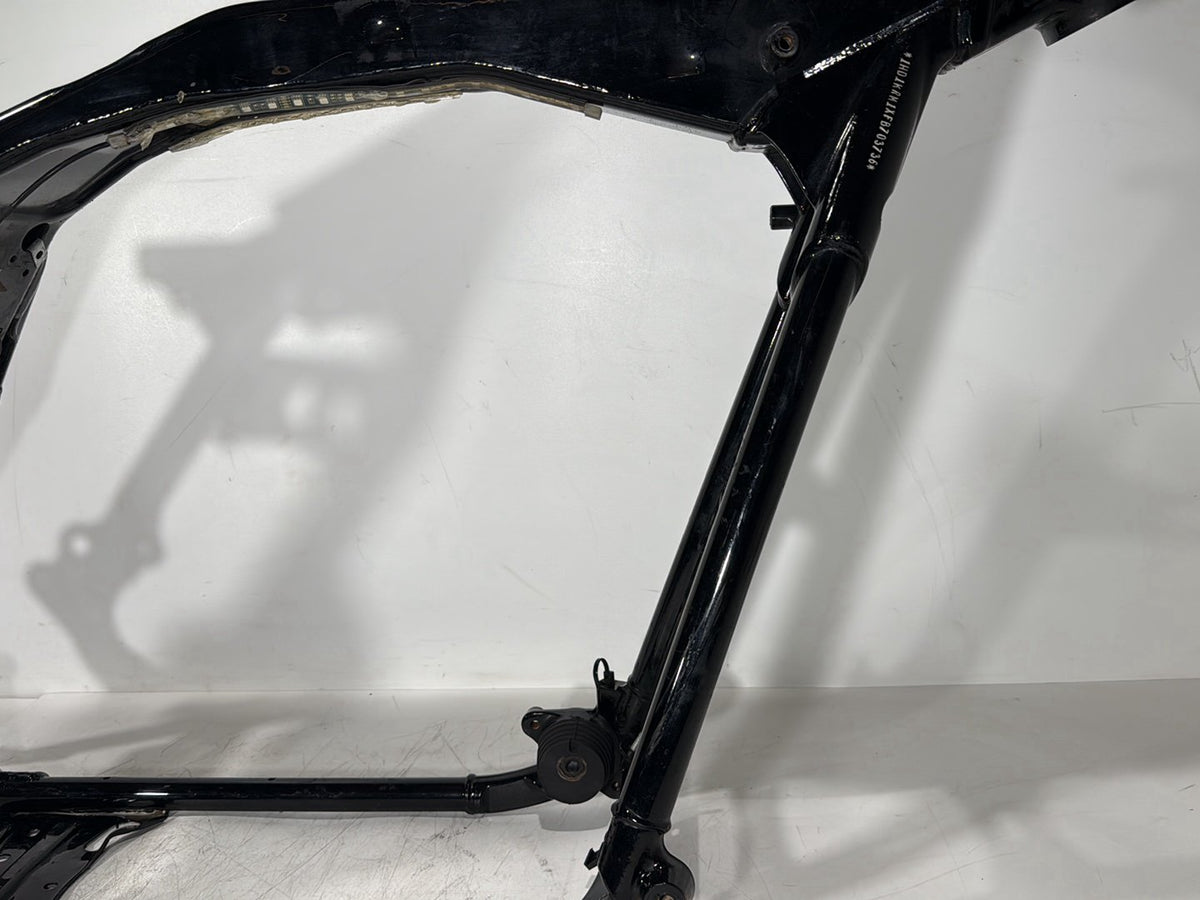2015 Harley Touring Street Glide OEM Body Main Frame Chassis 47900-14BHP SLVG