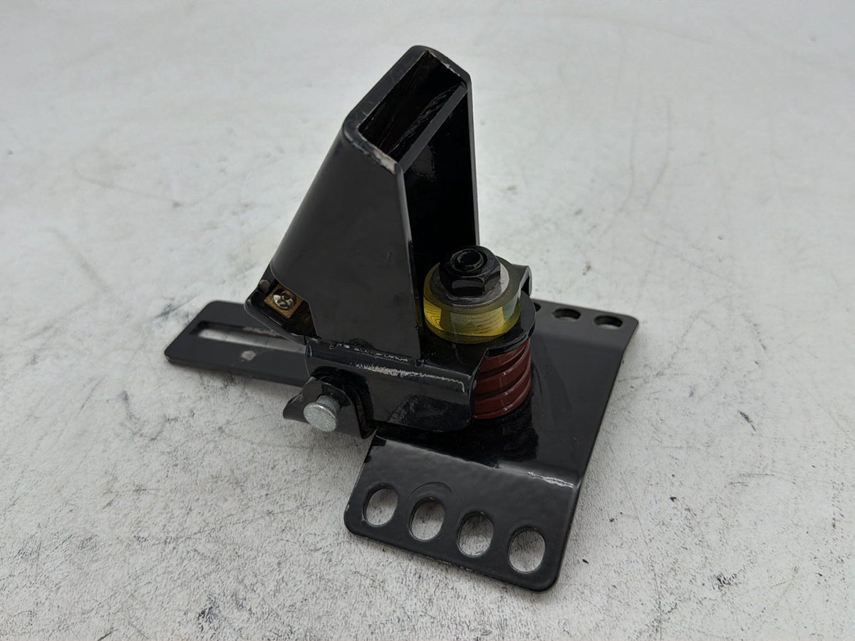 2015 Harley Electra Glide Ultra Low Front Driver Rider Backrest Bracket Mount