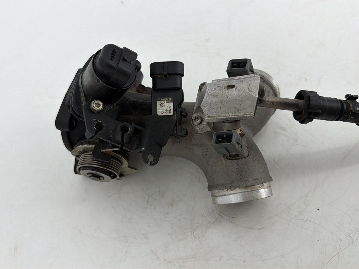 2005 Harley Touring Electra Glide Ultra OEM Engine Intake Manifold Throttle Body