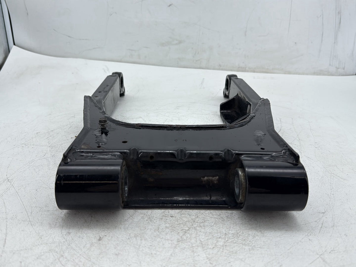 2007 Harley Road King Touring FLHR OEM Rear Fork Swingarm Swing Arm