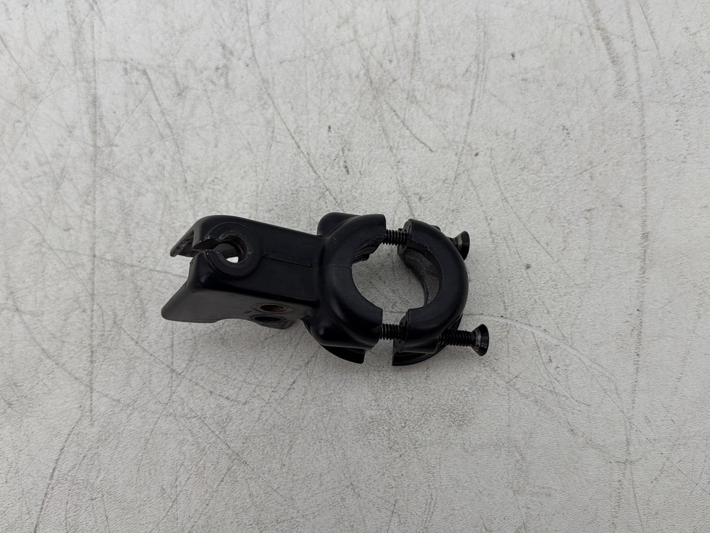 2011 Harley Softail FLSTFB Fat Boy OEM Clutch Control Lever Perch 38608-96