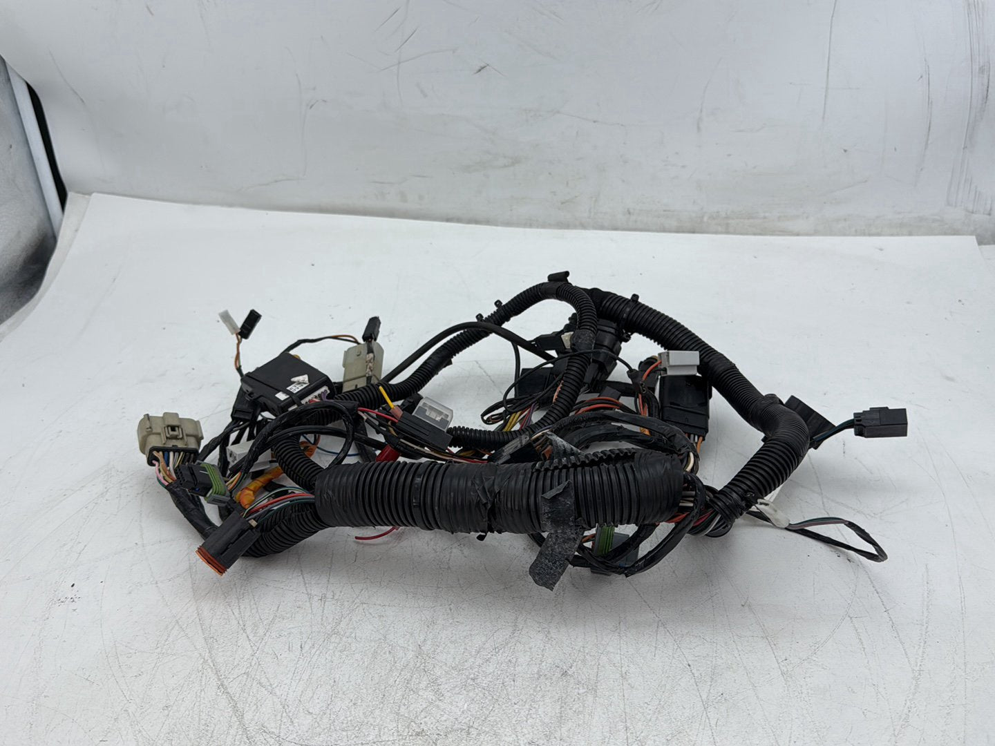 2010 Harley Street Glide Touring FLHX OEM Front Sub Wiring Harness Loom Interconnect