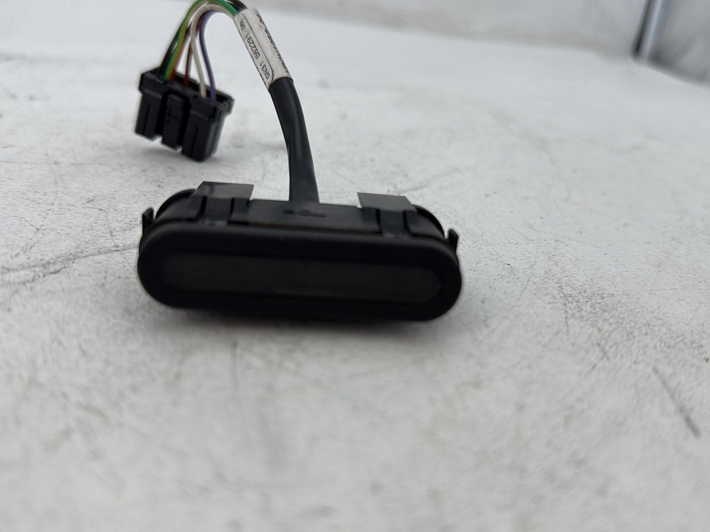 07 Harley Street Glide Touring FLHX OEM Dash Indicator Lamp Wire Plug 68789-96A