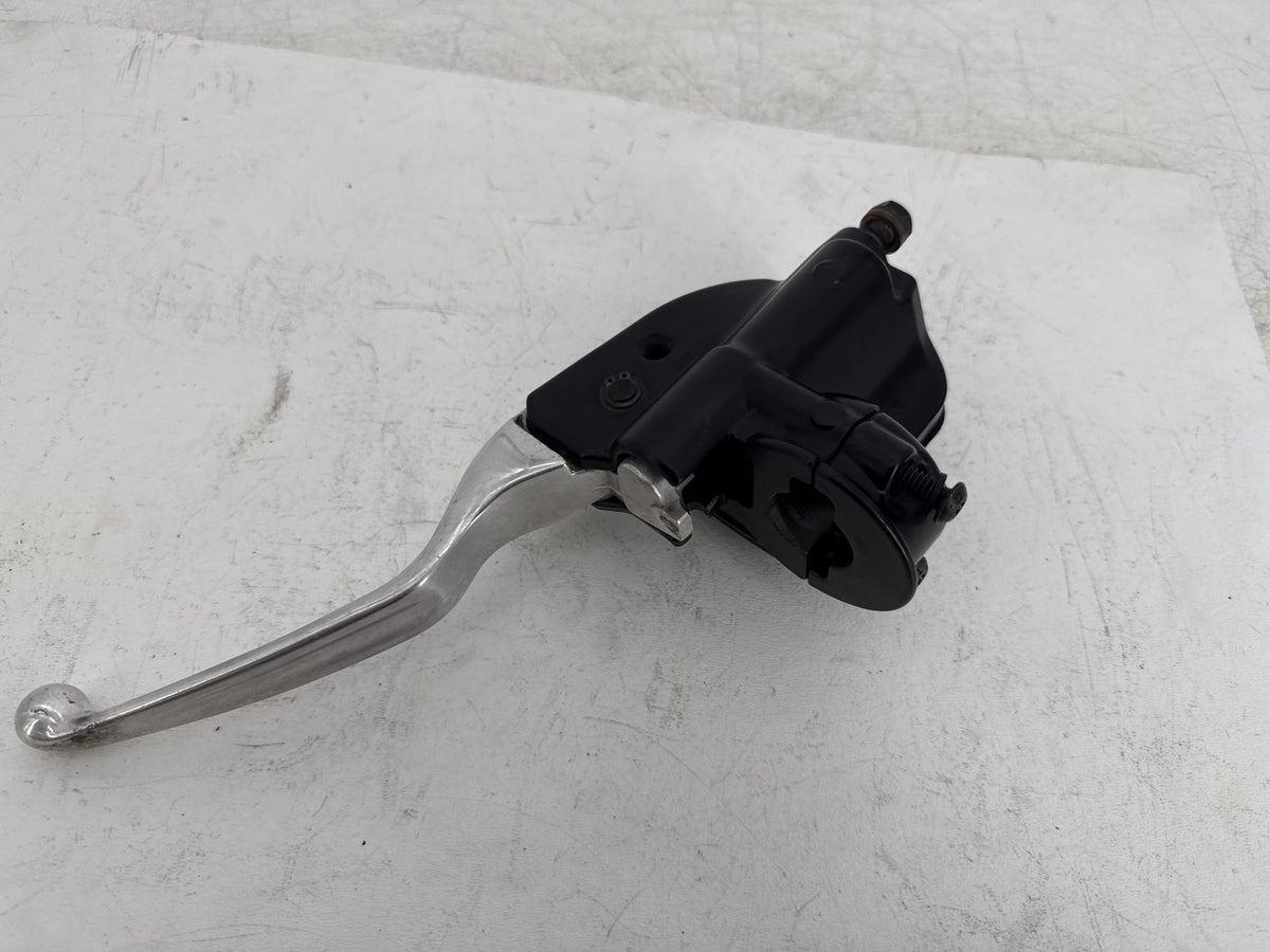 13 Harley Street Glide Touring FLHX OEM Front Right Brake Lever Master Cylinder