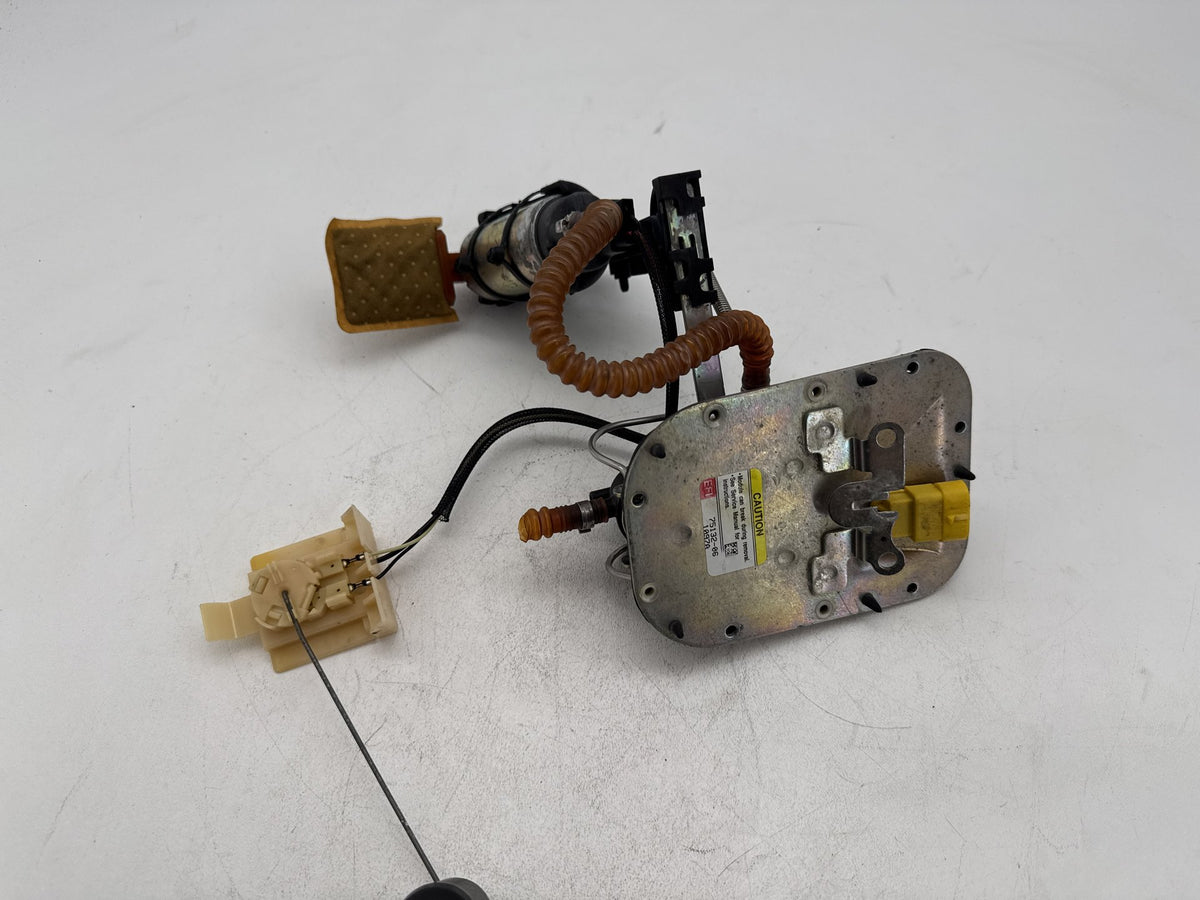 2008 Harley Softail Custom FXSTC OEM Fuel Pump Gas Gasoline Petrol Sending