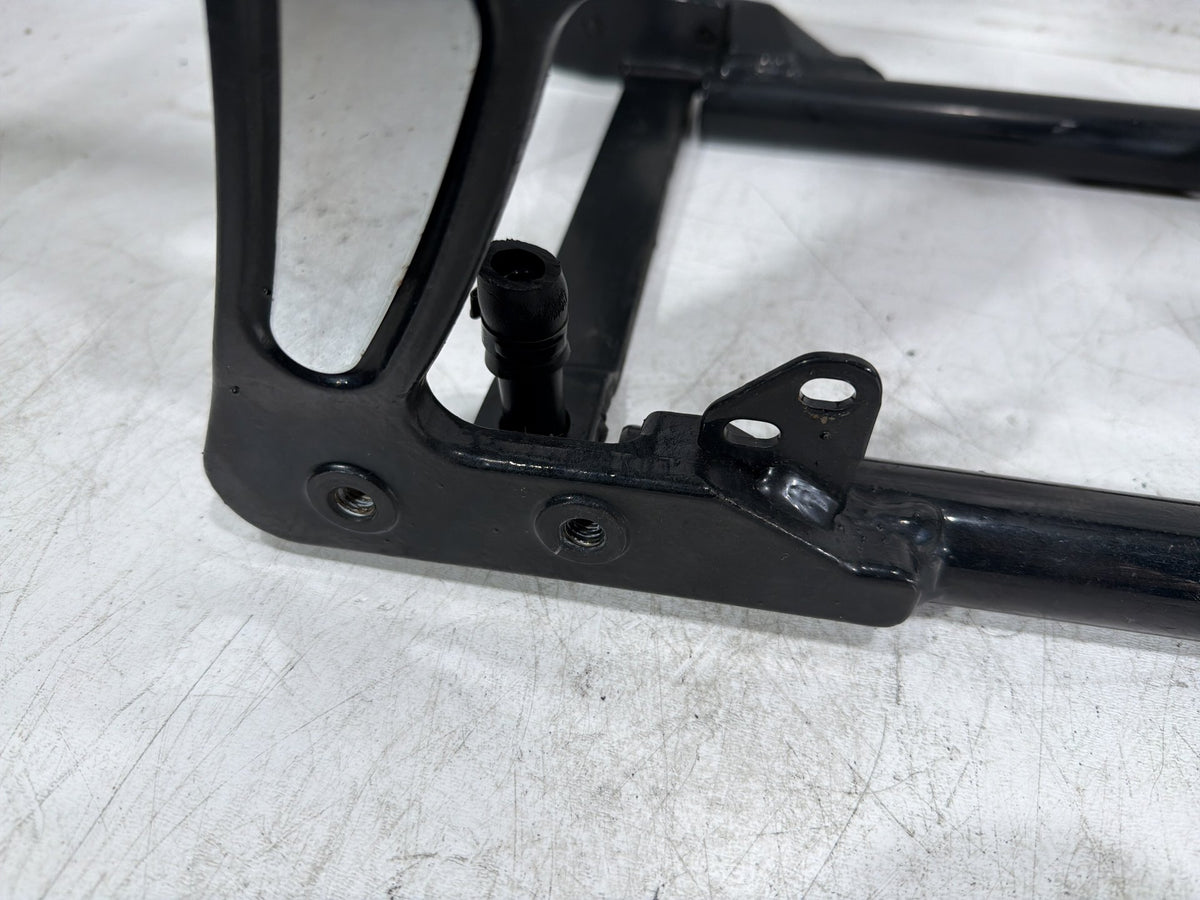 2001 Harley Softail Deuce FXSTD OEM Body Main Frame Chassis SLVG 47008-00C
