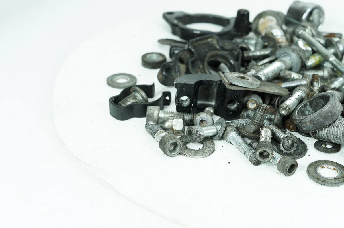 2006 Harley-Davidson Sportster XL883 L Low OEM Hardware Bolts Nuts & Brackets
