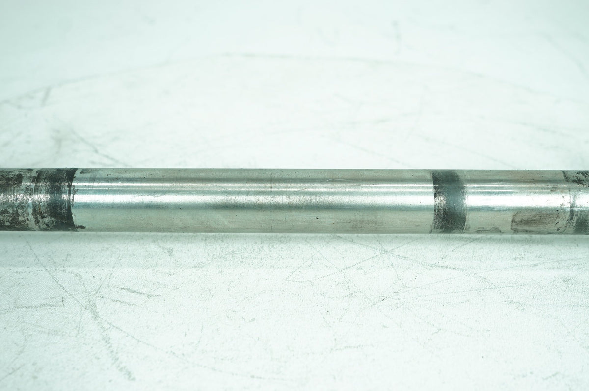 2007 - 2012 Harley-Davidson Touring Electra Glide Ultra Rear Wheel Axle Bolt Shaft 41056-09