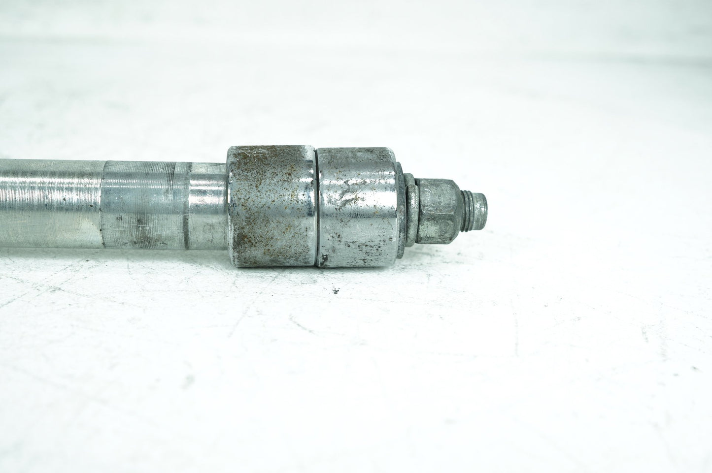 1999 - 2006 Harley-Davidson Touring Electra Ultra Classic Front Wheel Axle Bolt Shaft 43364-00