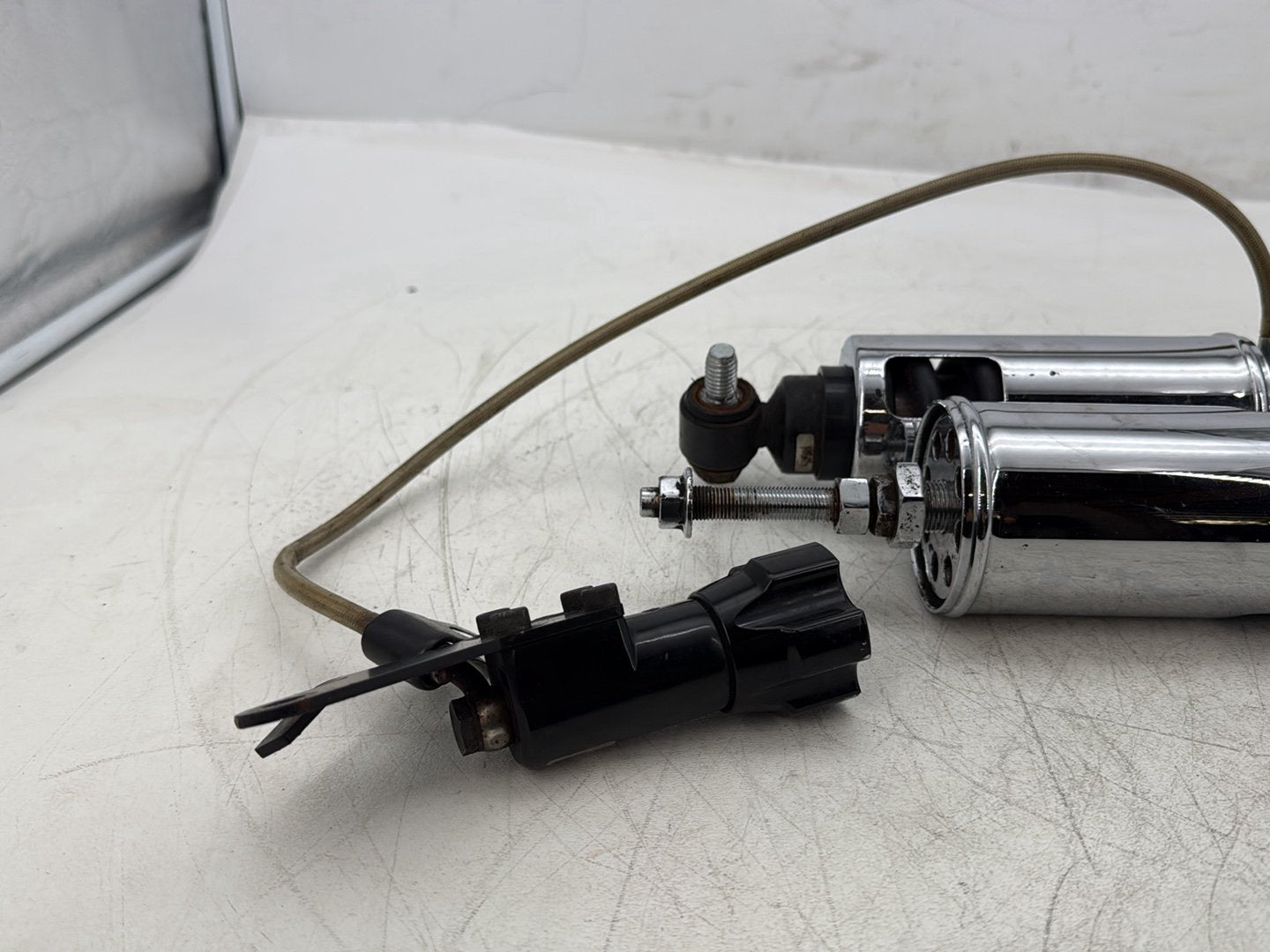 2011 Harley Softail FLSTFB Fat Boy OEM Rear Left Right Shock Absorbers