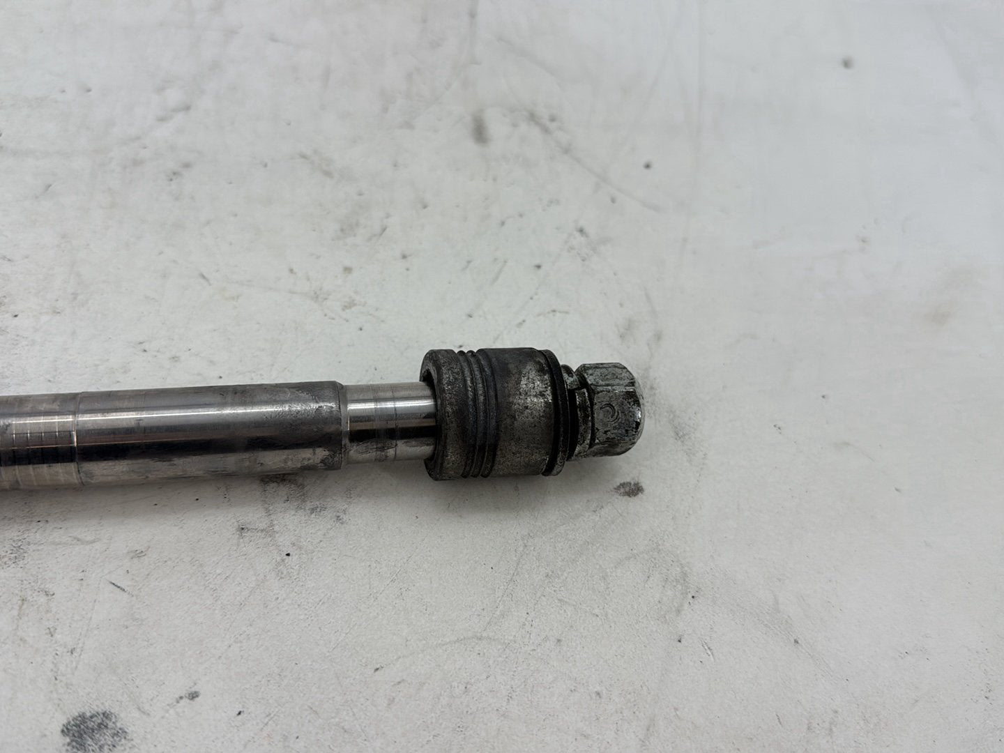 2002 Harley Heritage Softail Classic FLSTC OEM Front Wheel Axle Bolt Shaft