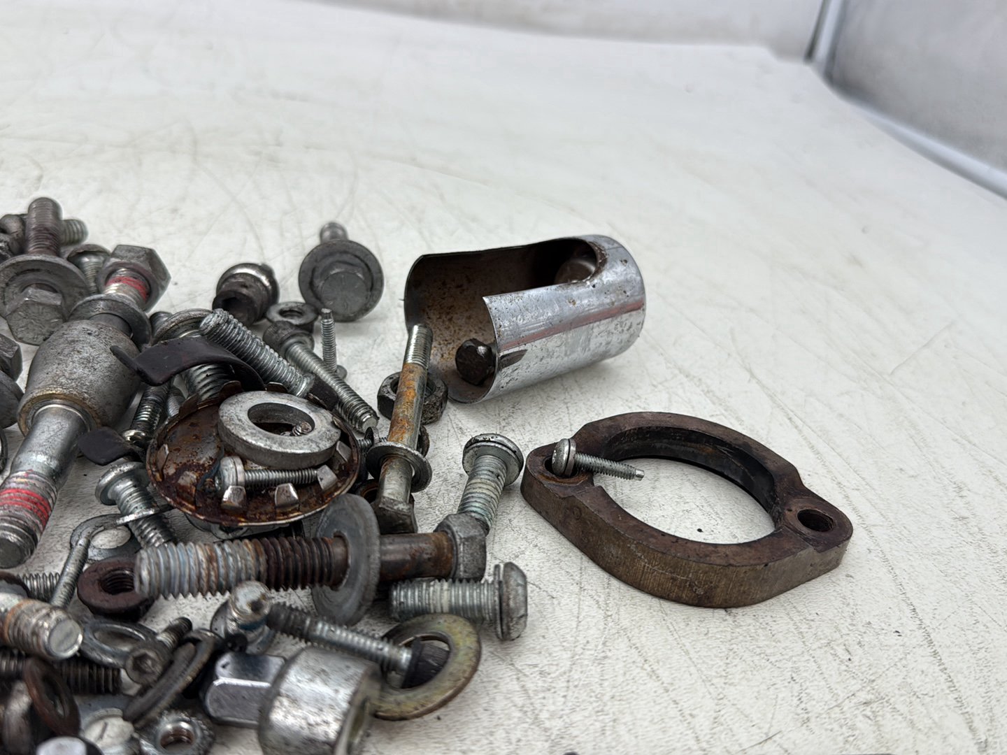 2012 Harley Dyna Super Glide Custom FXDCI OEM Hardware Bolts Nuts & Brackets