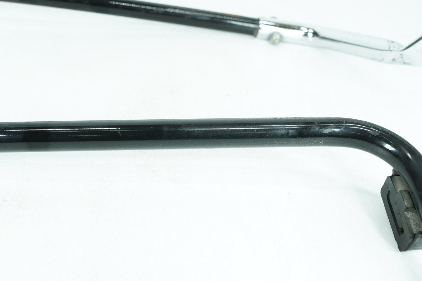 1999 - 2006 Harley-Davidson Touring Electra Glide Classic Rear Left Right Saddlebag Guard Rails Bar  	49194-85