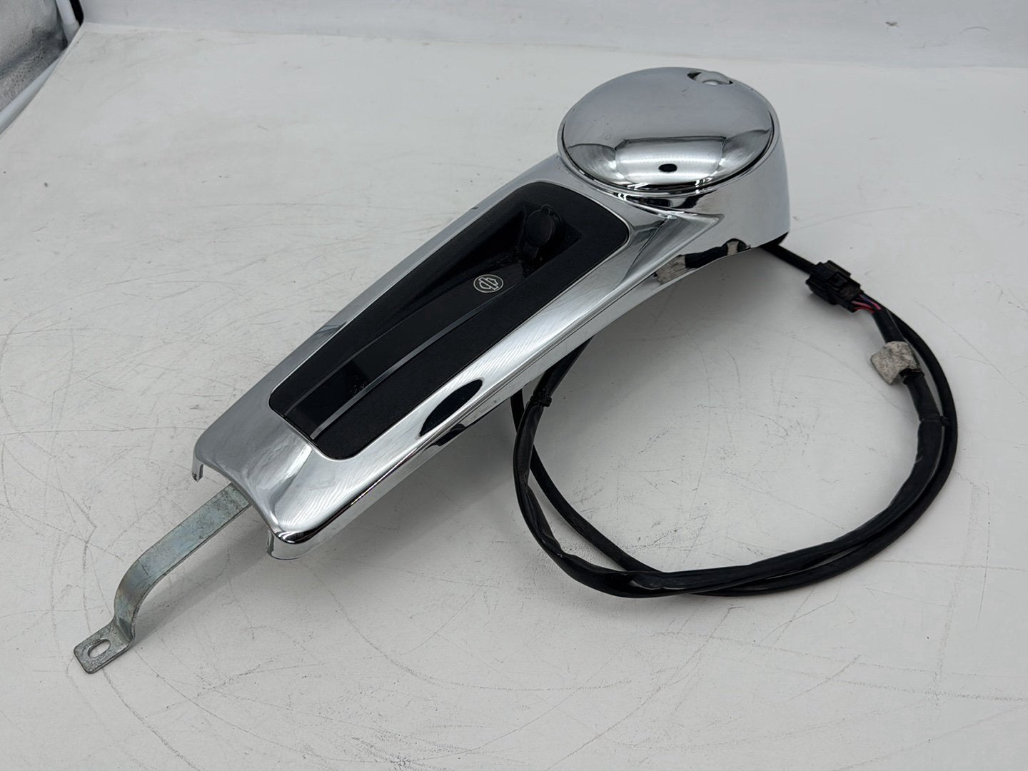 2008 - 2016 Harley-Davidson Touring Electra Glide Ultra Fuel Gas Tank Dash Console NOKey 61270-08