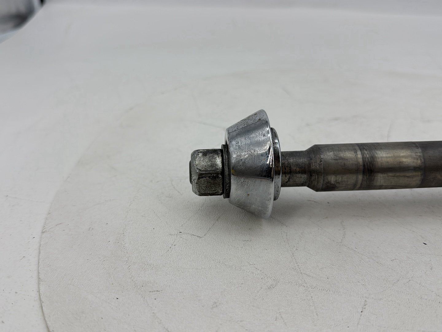 2007 - 2012 Harley-Davidson Dyna Super Glide Front Wheel Axle Bolt Shaft 41628-08