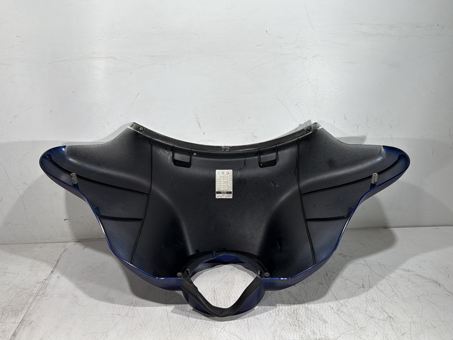 2006 Harley Touring FLHTCI Electra Glide Classic OEM Front Outer Batwing Fairing Cover