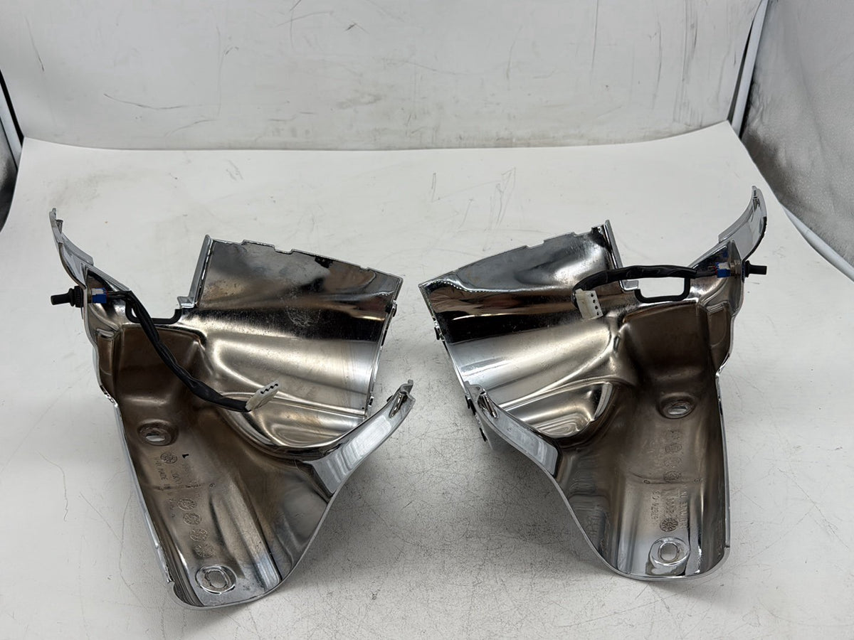 2007 Harley Road King Touring FLHR OEM Left & Right Headlamp Nacelle Covers