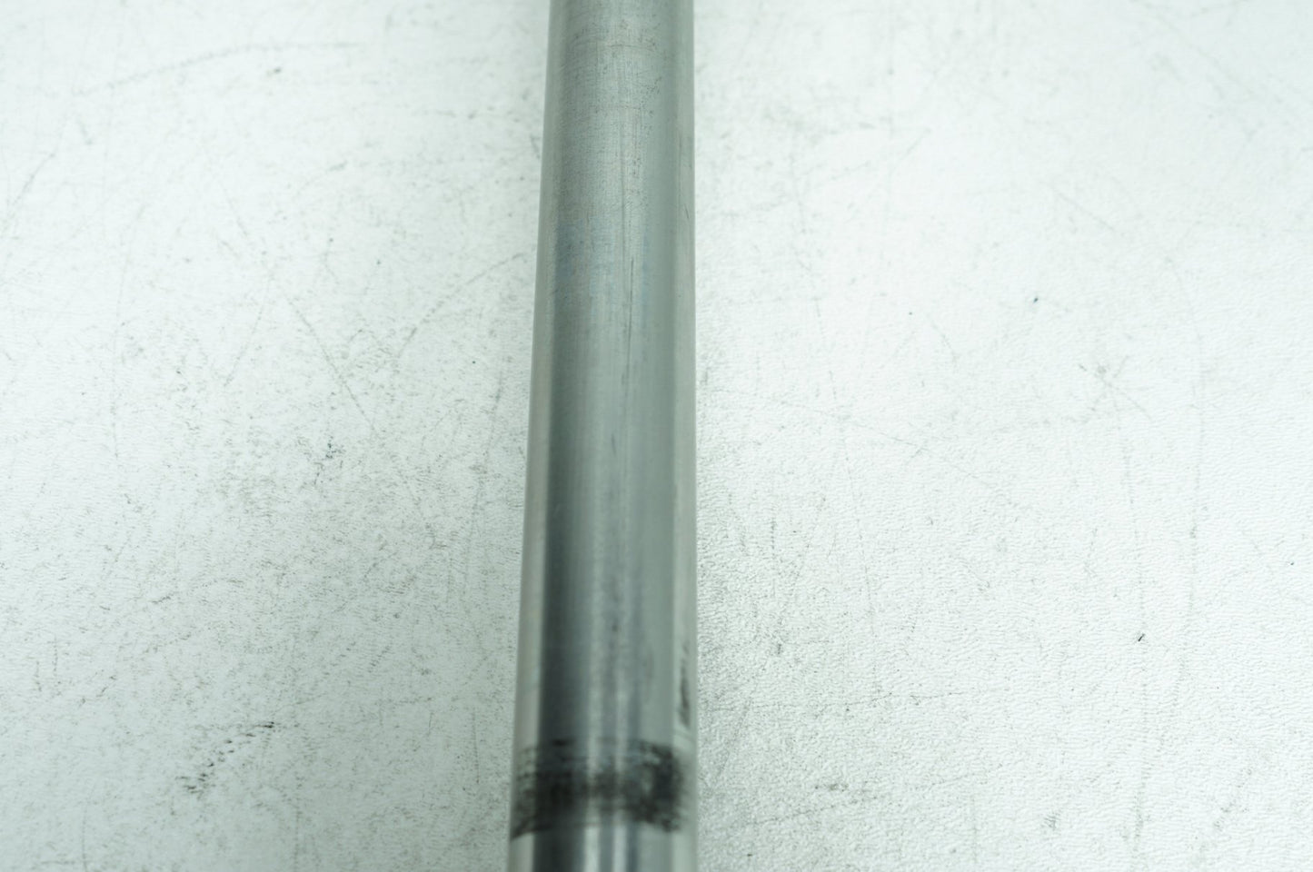 2007 - 2012 Harley-Davidson Touring Electra Glide Ultra Rear Wheel Axle Bolt Shaft 41056-09