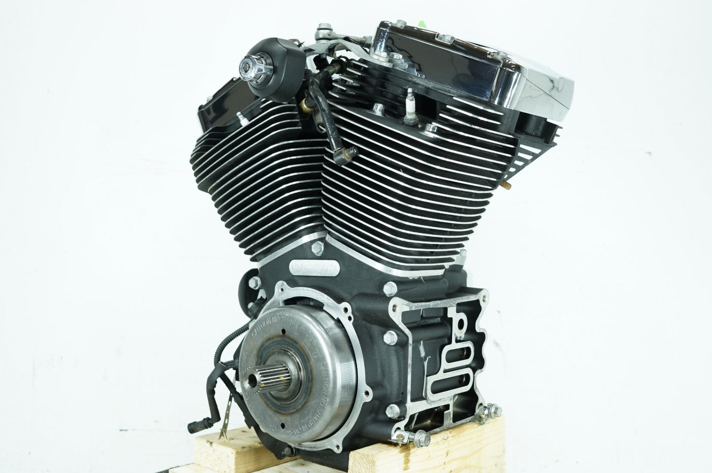 2007 - 2017 Harley-Davidson Dyna Low Rider EFI Twin Cam 103 Engine Motor 19597-16