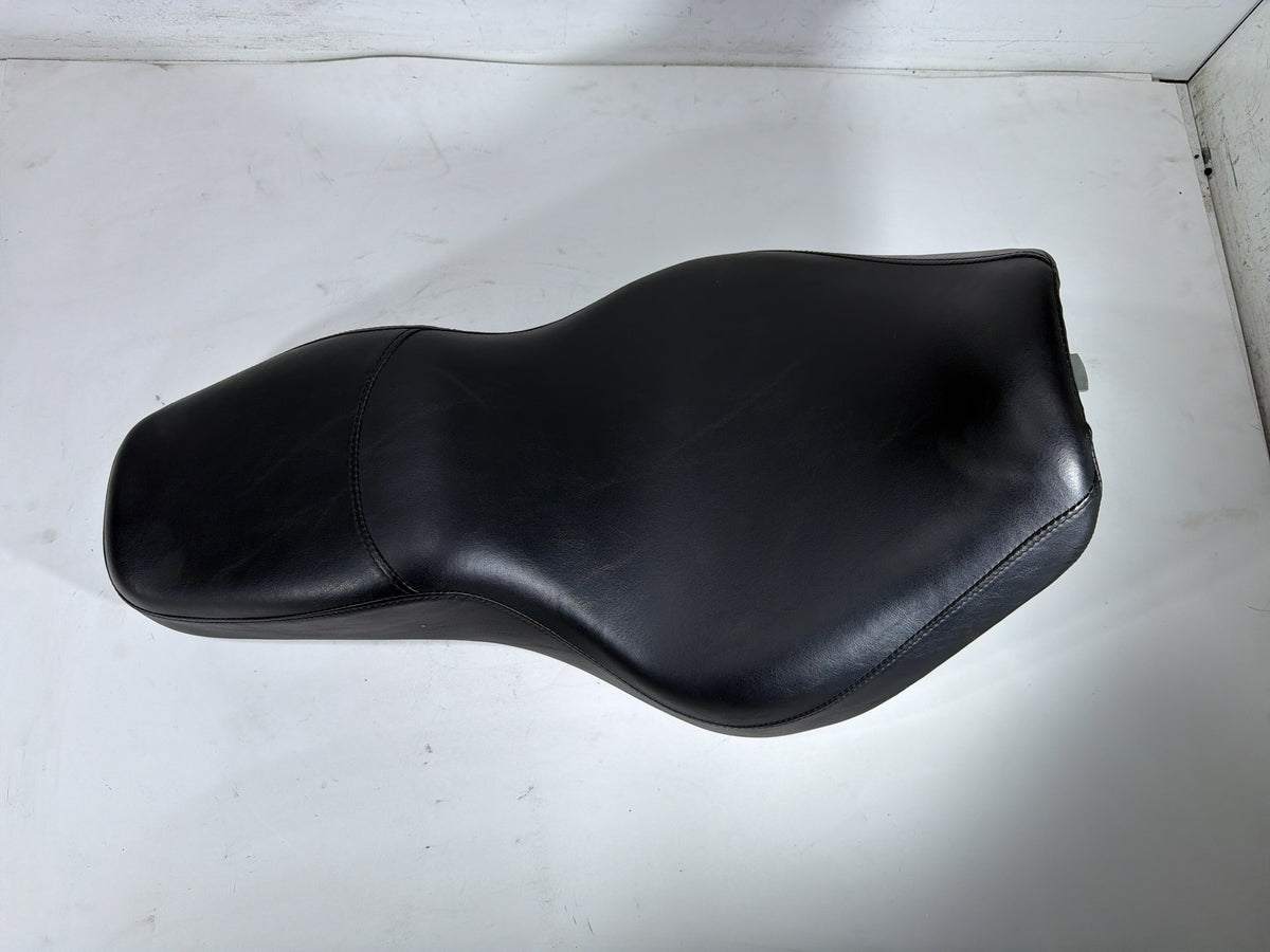 2001 Harley Softail Deuce FXSTD OEM Passenger Rider Driver Seat Saddle