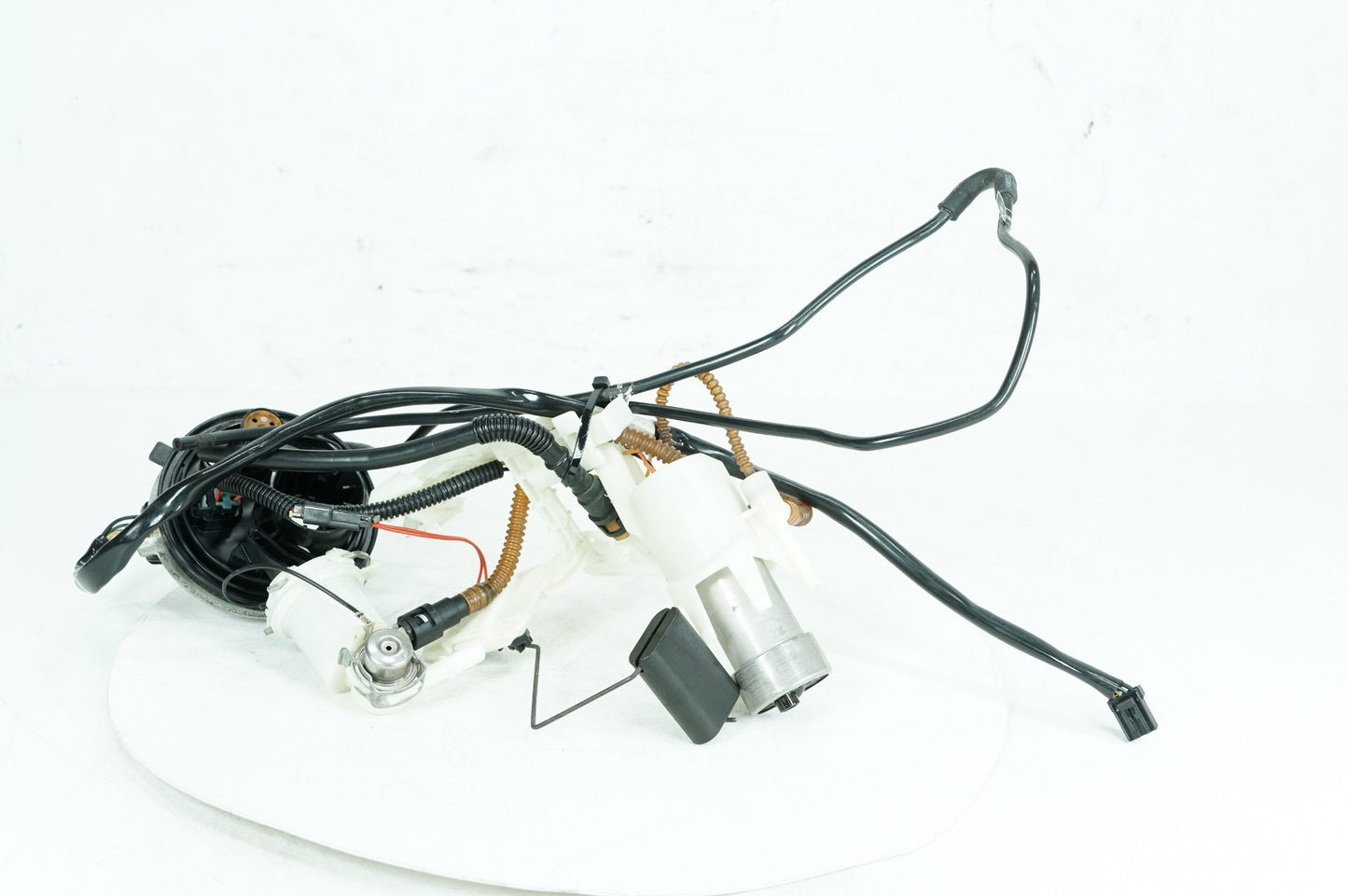 2007 - 2012 Harley-Davidson Touring Electra Glide Ultra Gas Gasoline Fuel Petrol Pump Sending  	62908-08