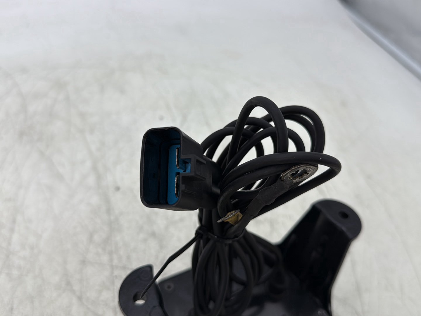 1998 Harley Touring FLHTCUI Electra Glide Ultra OEM Voltage Regulator Rectifier