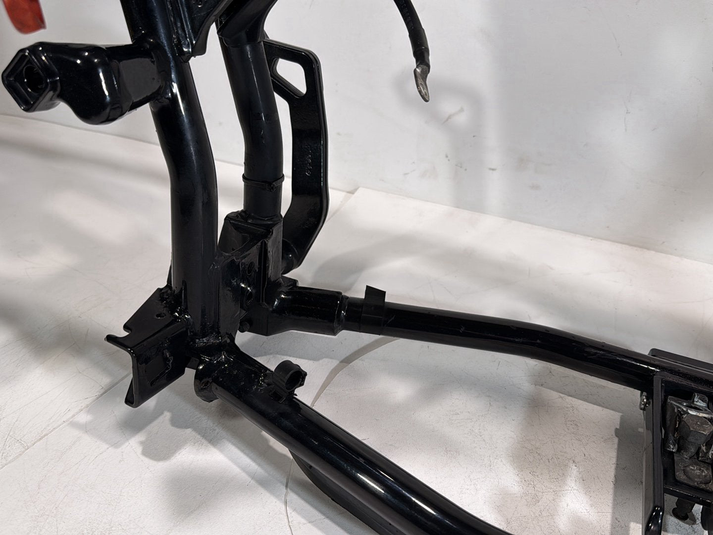 1999 - 2006 Harley-Davidson Dyna Super Glide Body Main Frame Chassis SLVG 47456-04BHP