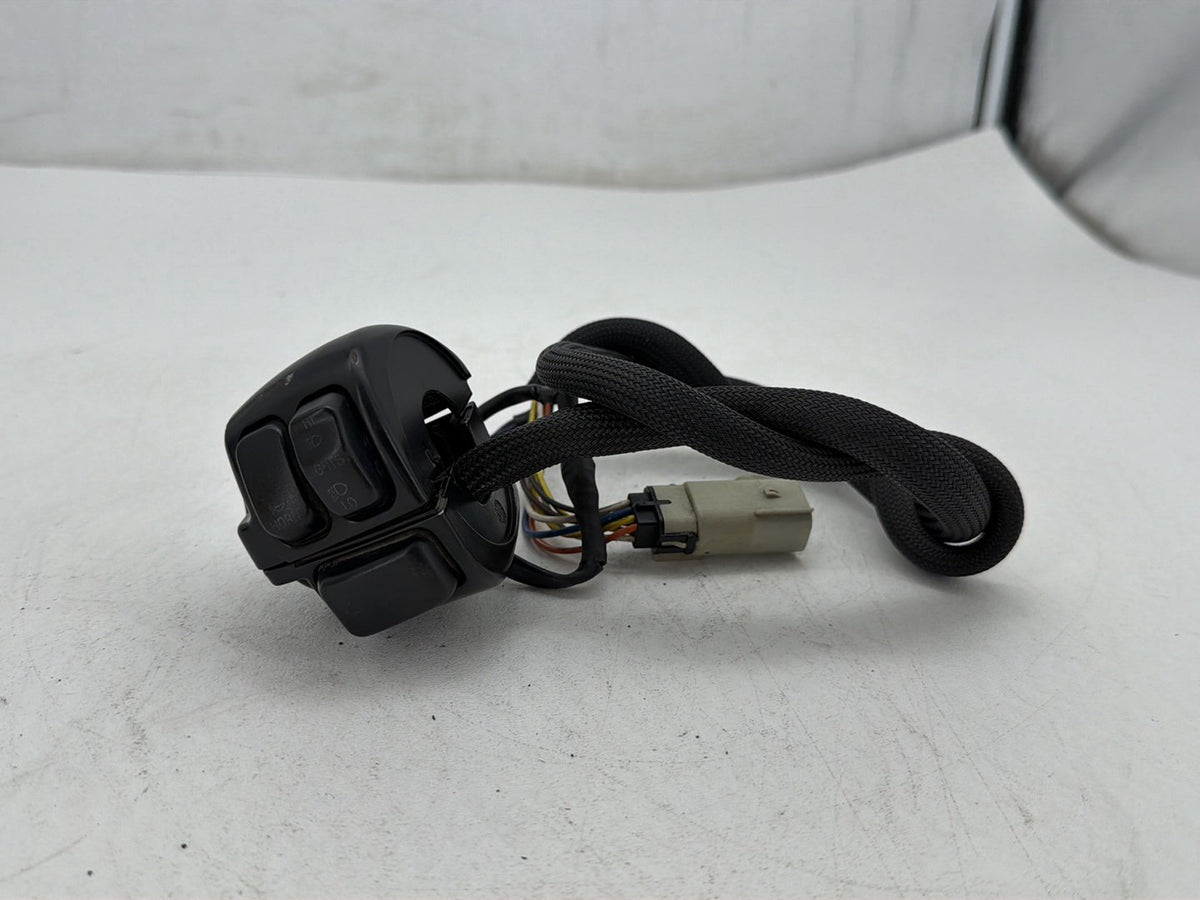 07 Harley Dyna Street Bob FXDBI OEM Left Turn Signal Headlight Switches Controls