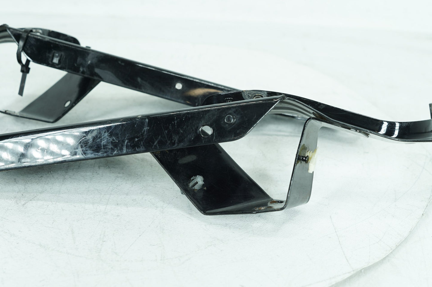 2007 - 2011 Harley-Davidson Touring Street Glide Right Left Fairing Support Brackets 58478-96B