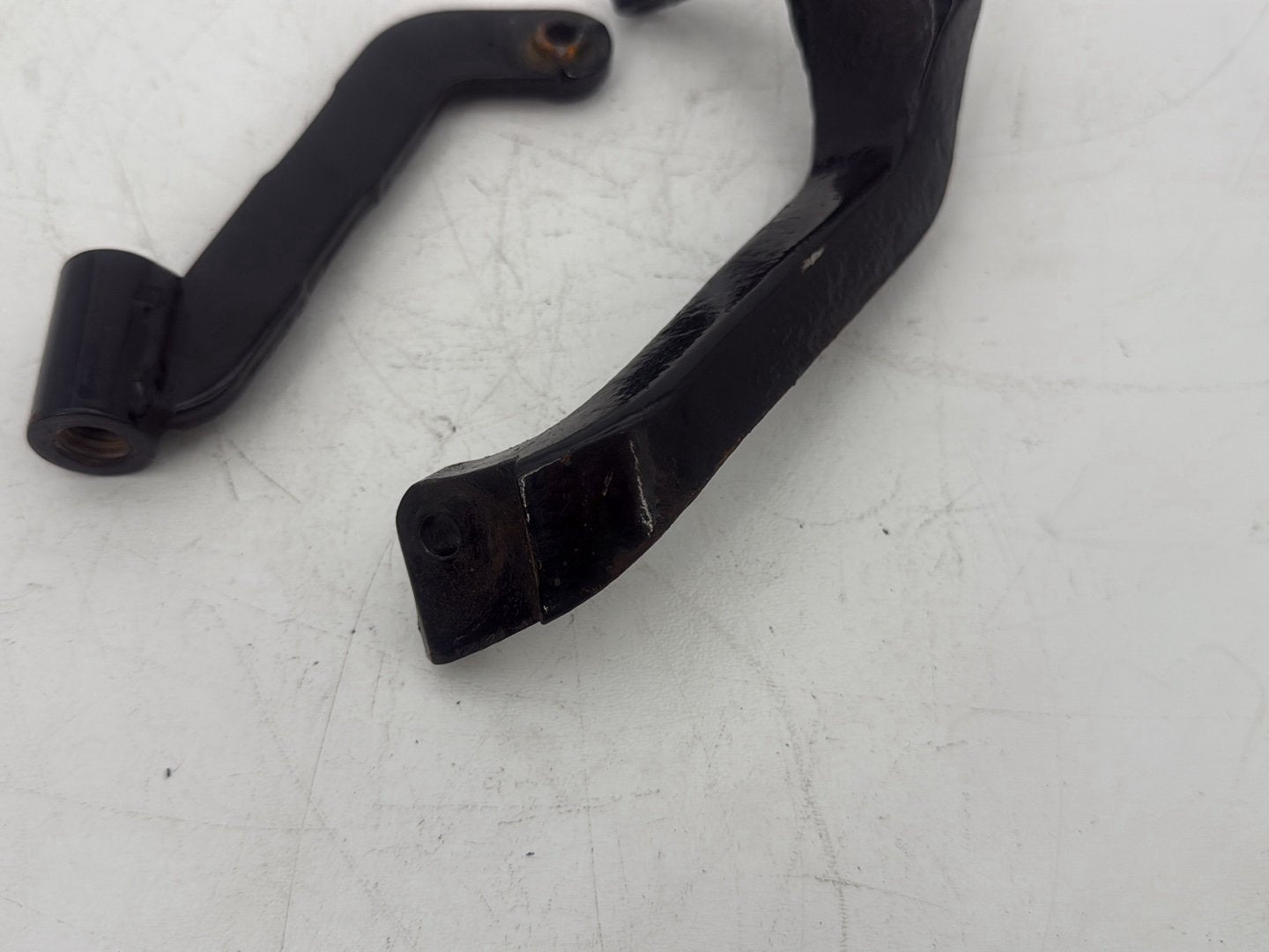 2005 Harley Touring FLHRCI Road King Classic OEM Right 1 Footboard Mount Bracket