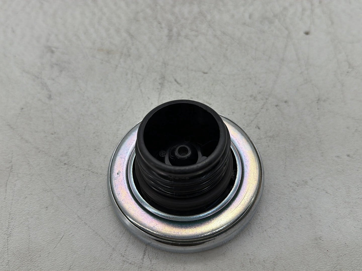 2006 Harley Sportster 1200 Low XL1200L OEM Fuel Cap Gas Tank Bushing Hub