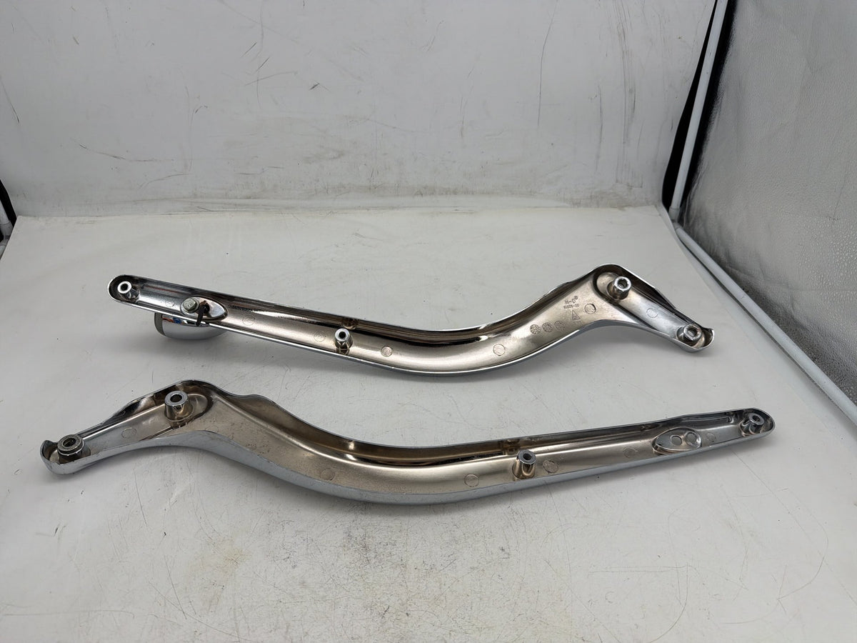 01 Harley Softail Deuce OEM Rear Left Right Fender Struts Bracket & Turn Signal