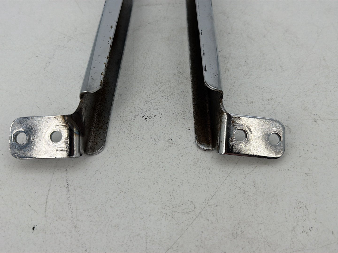 1984 - 1998 Harley-Davidson Touring Electra Glide Classic Left & Right Saddlebag Mount Brackets 90718-79C