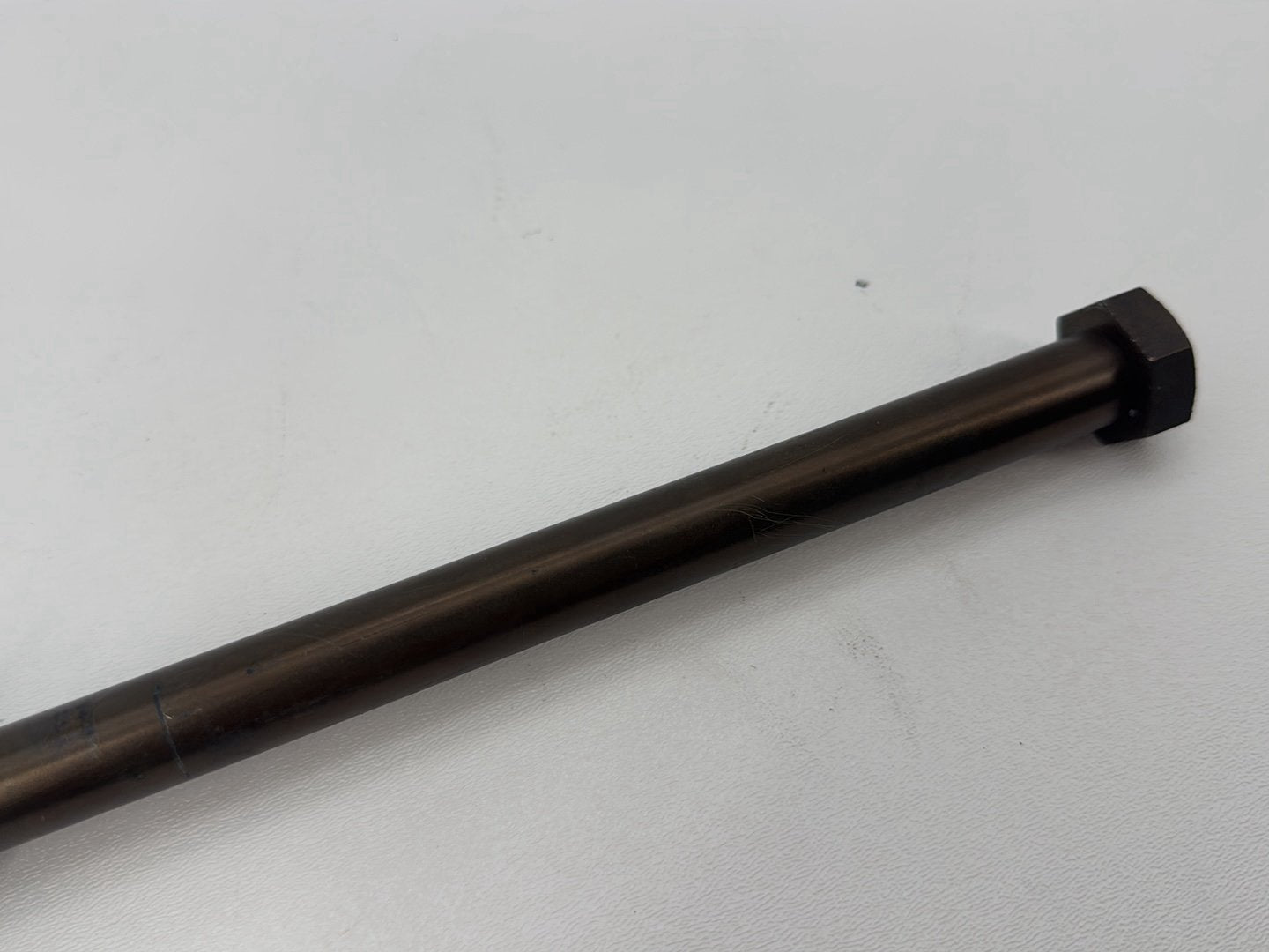 1999 - 2006 Harley-Davidson Dyna Wide Glide Rear Fork Swingarm Pivot Bolt Shaft 47817-90