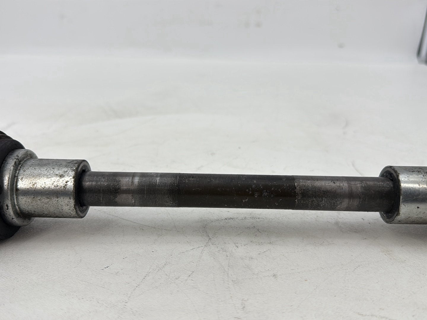 2007 - 2011 Harley-Davidson Touring Electra Glide Ultra Rear Fork Swingarm Pivot Bolt Shaft 47505-02