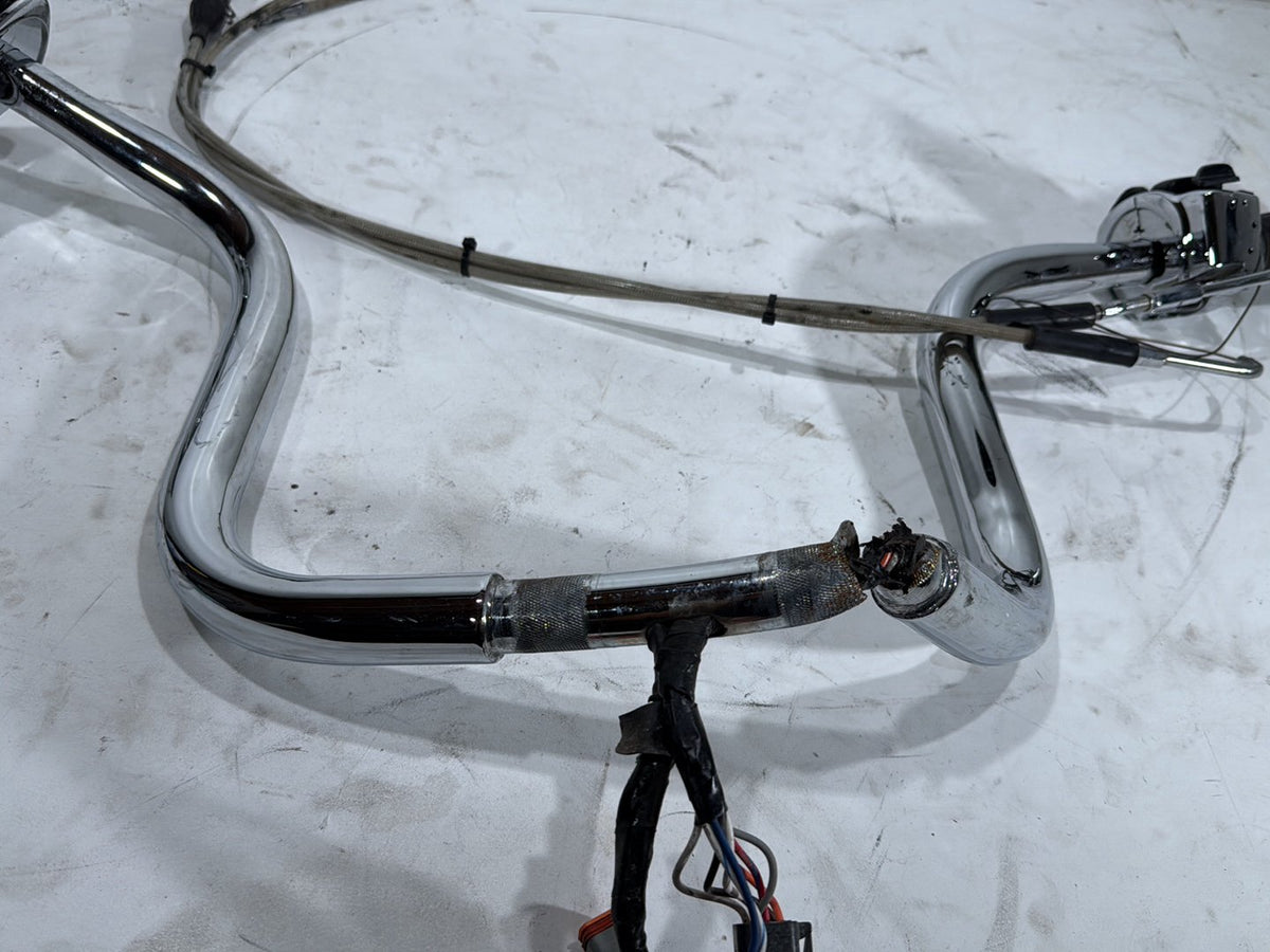 04 Harley Road King Touring Classic OEM Handlebars Left Right Switches Controls