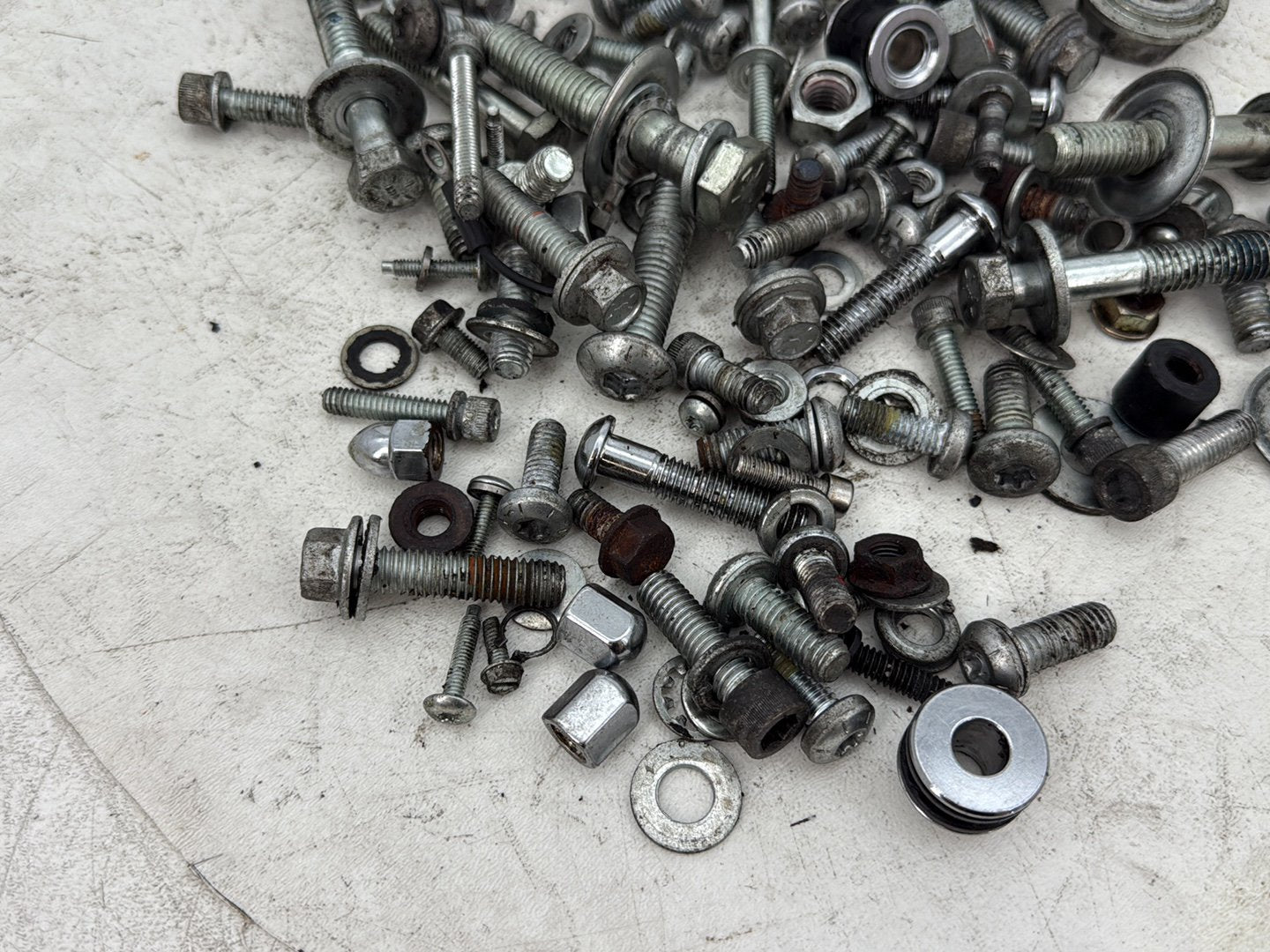 2010 Harley Dyna Fat Bob FXDF OEM Hardware Bolts Nuts & Brackets