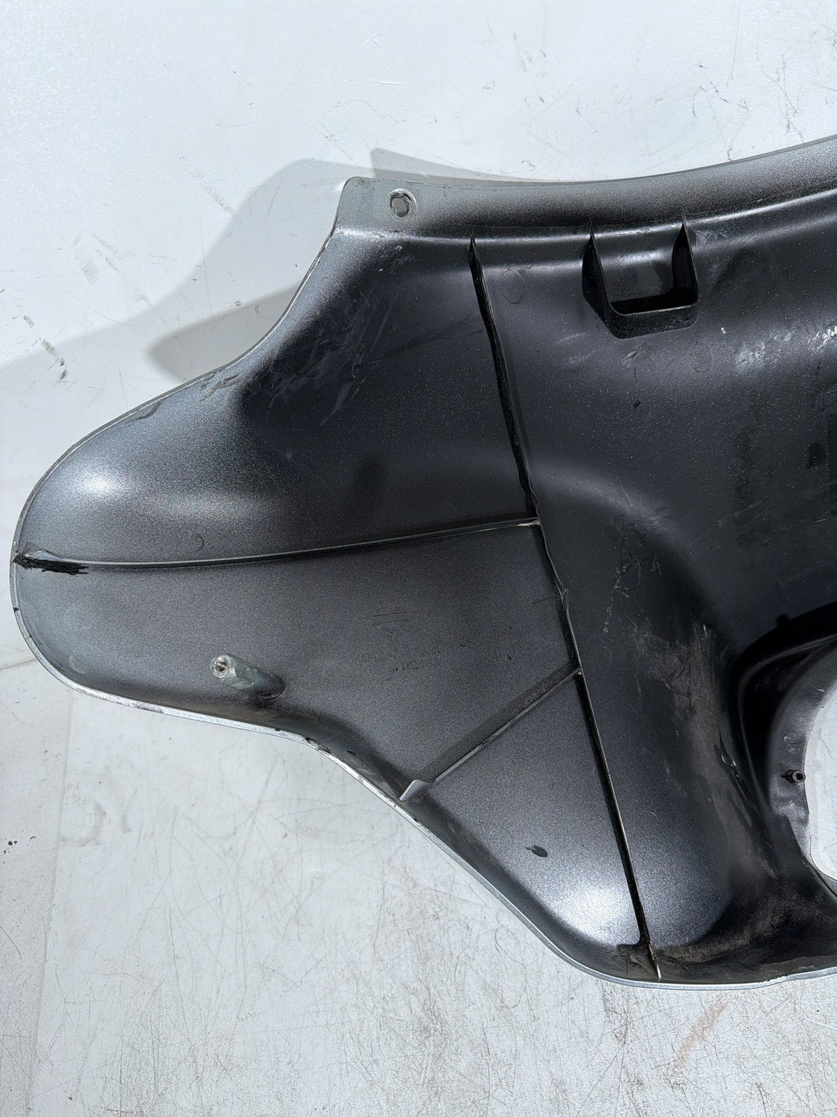2010 Harley Street Glide Touring FLHX OEM Front Outer Batwing Fairing Cover