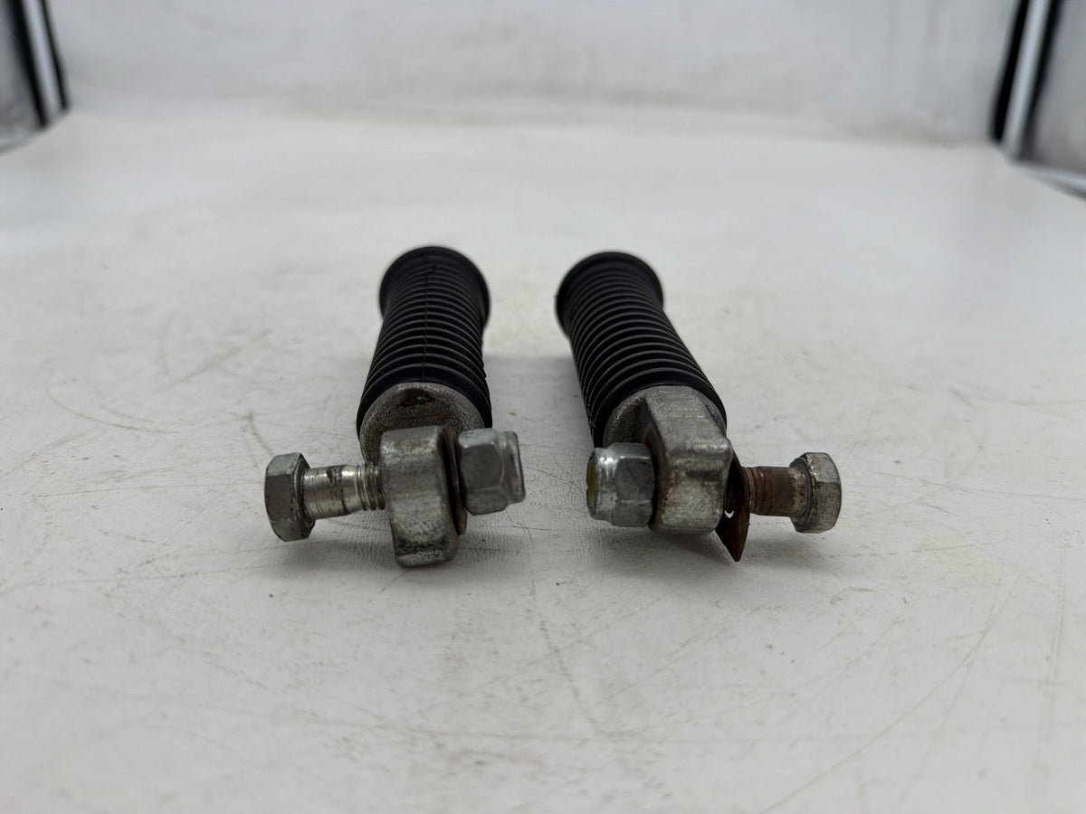 2006 Harley Softail Deuce FXSTDI OEM Left & Right Step Foot Rest Pegs