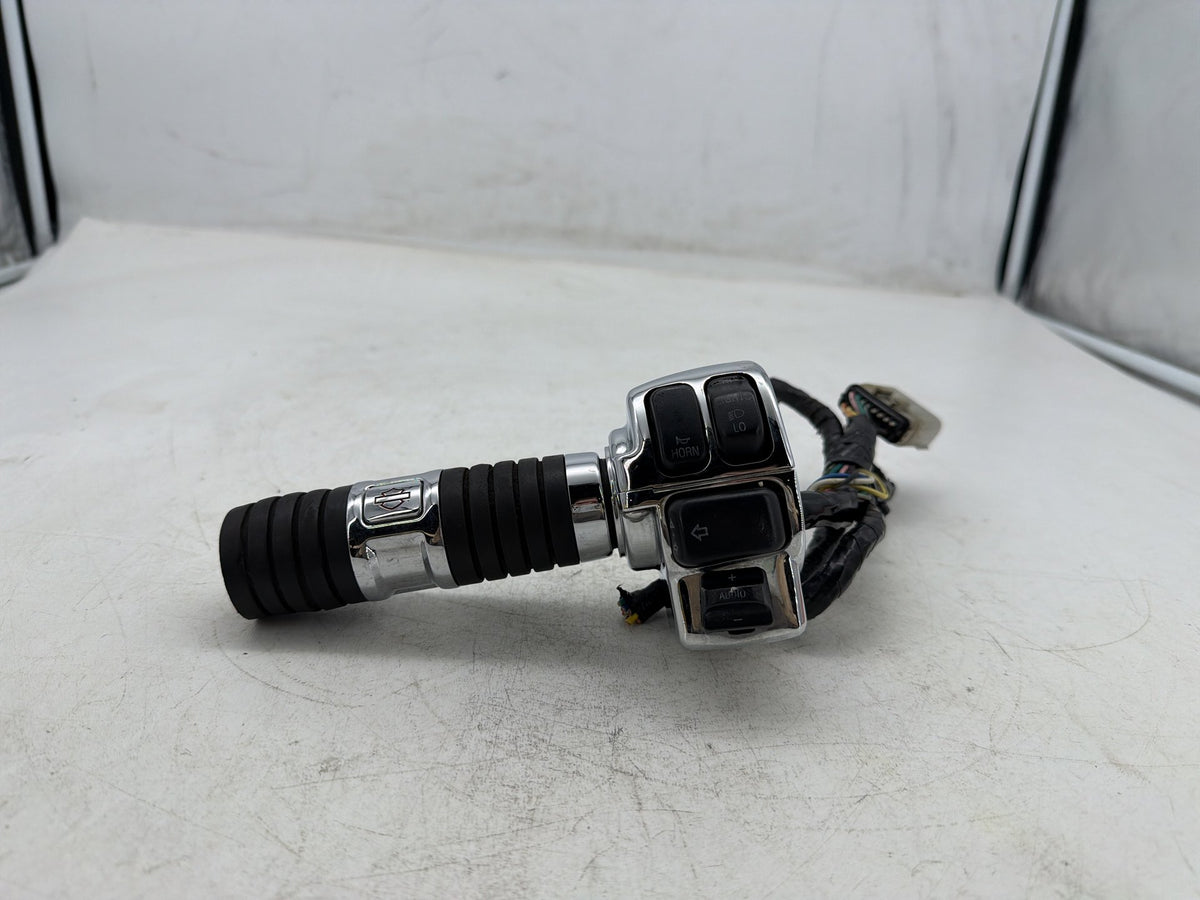 12 Harley Street Glide Touring OEM Left Turn Signal Headlight Switches Controls