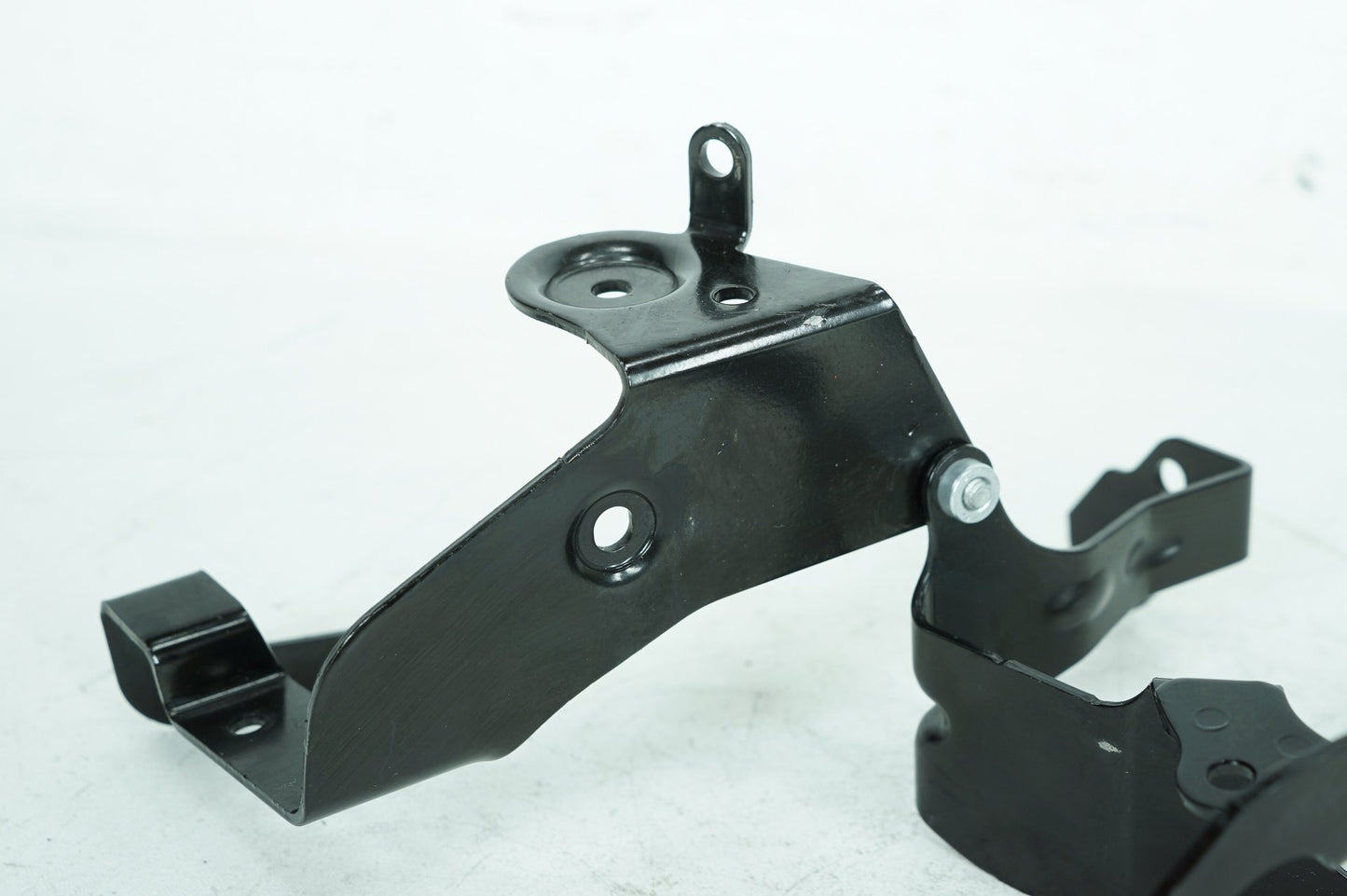2018 - 2025 Harley-Davidson Softail Street Bob Front Fairing Radio Caddy Mount Holder 47200478