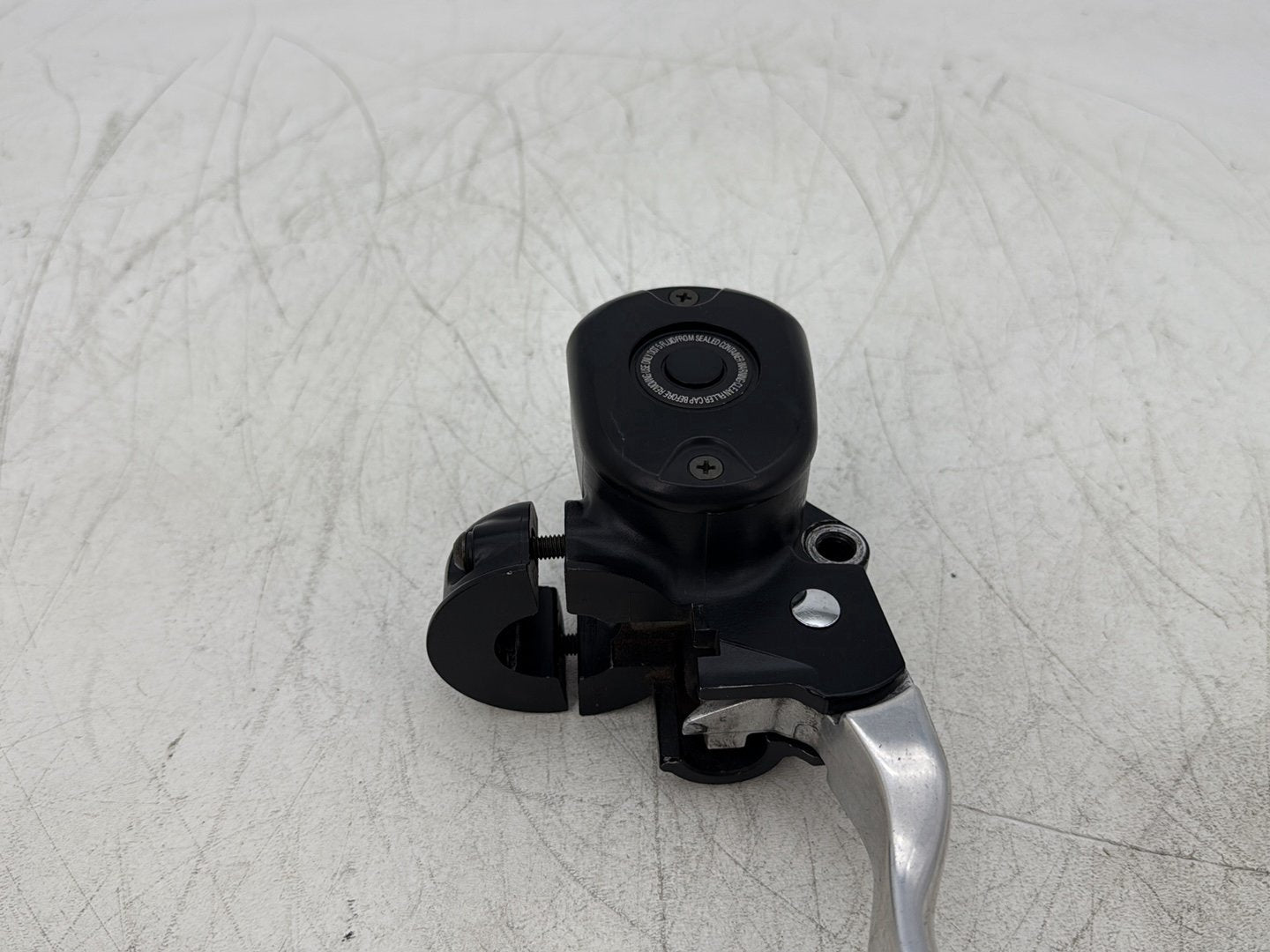 2006 Harley Sportster XL883L 883 Low OEM Front Right Brake Lever Master Cylinder