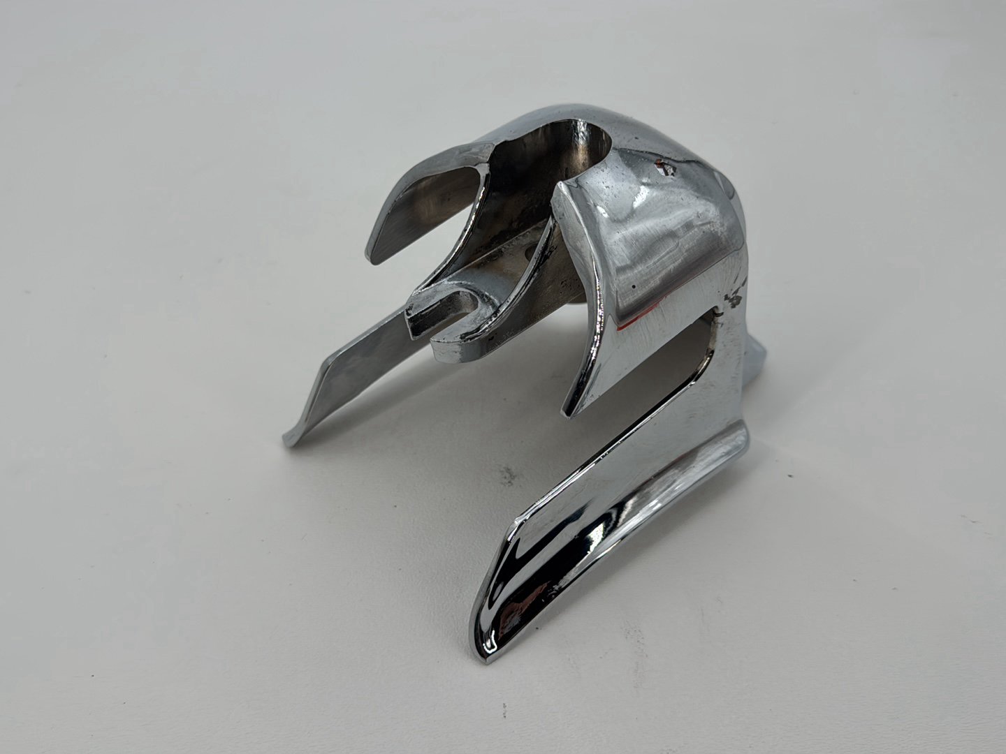 1999 - 2006 Harley-Davidson Dyna Wide Glide Right Lower Leg 1 Fairing Box Cap Cover 3703151